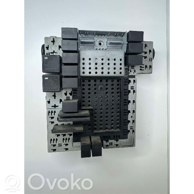 Volvo V70 Central body control module 