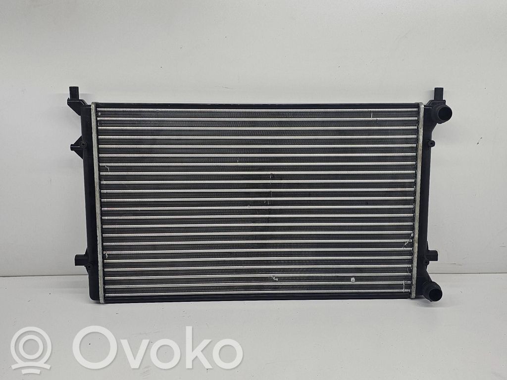 Volkswagen Golf V Radiator lichid răcire 