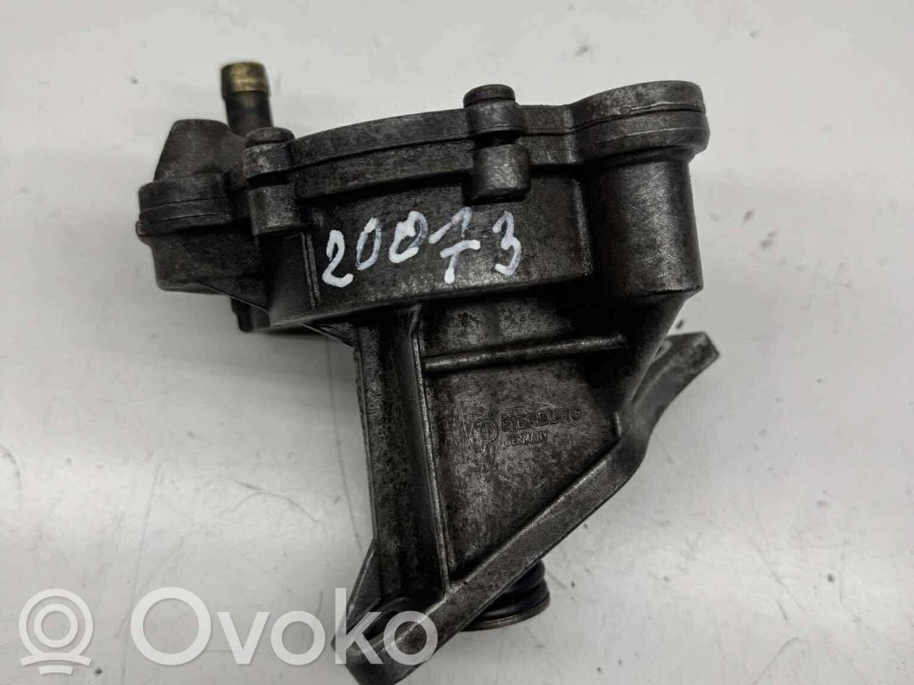 Audi 100 S4 C4 Vacuum pump 