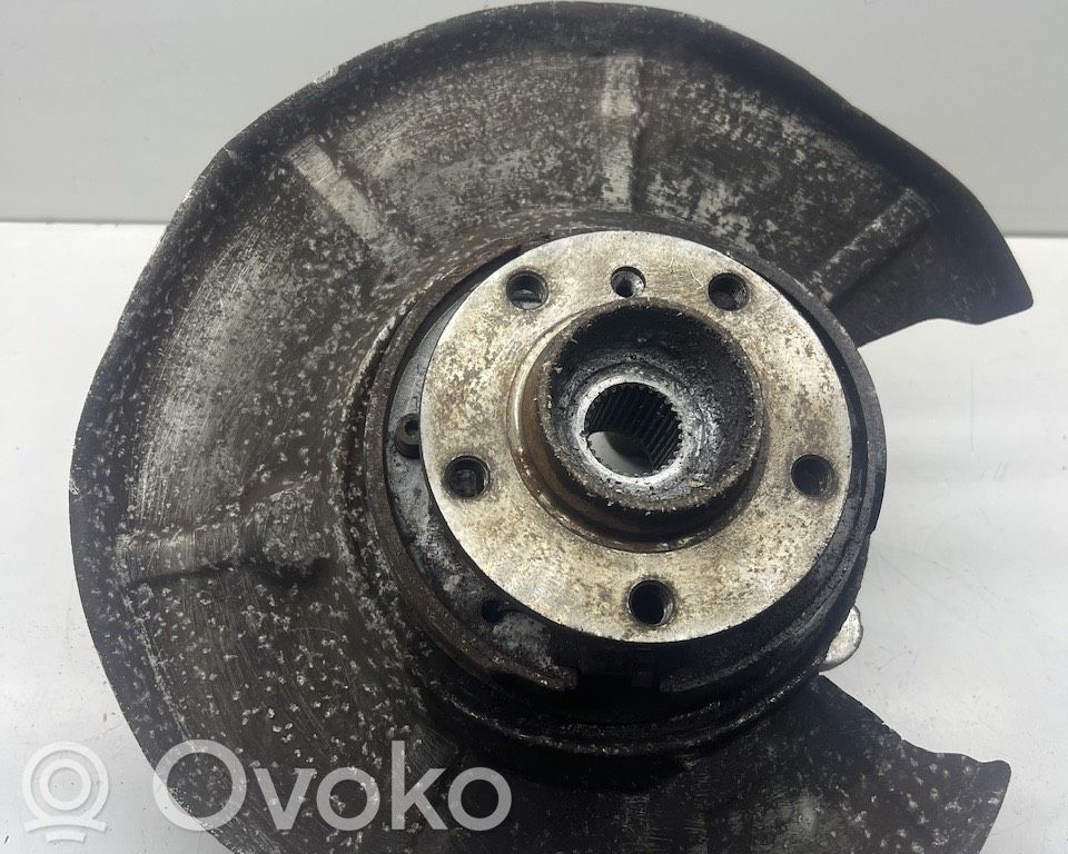 BMW 7 E65 E66 Aizmugurē riteņa rumbas vārpstas šarnīrs (stupica, capfa) 