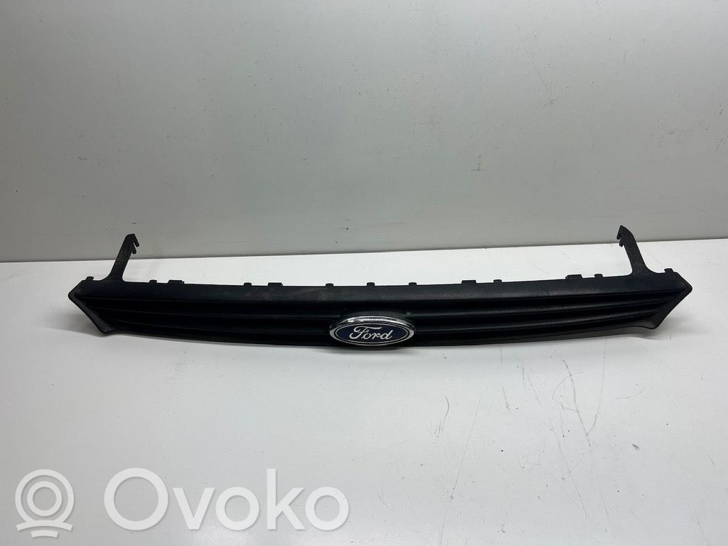 Front grill   98AB8200A,A31042