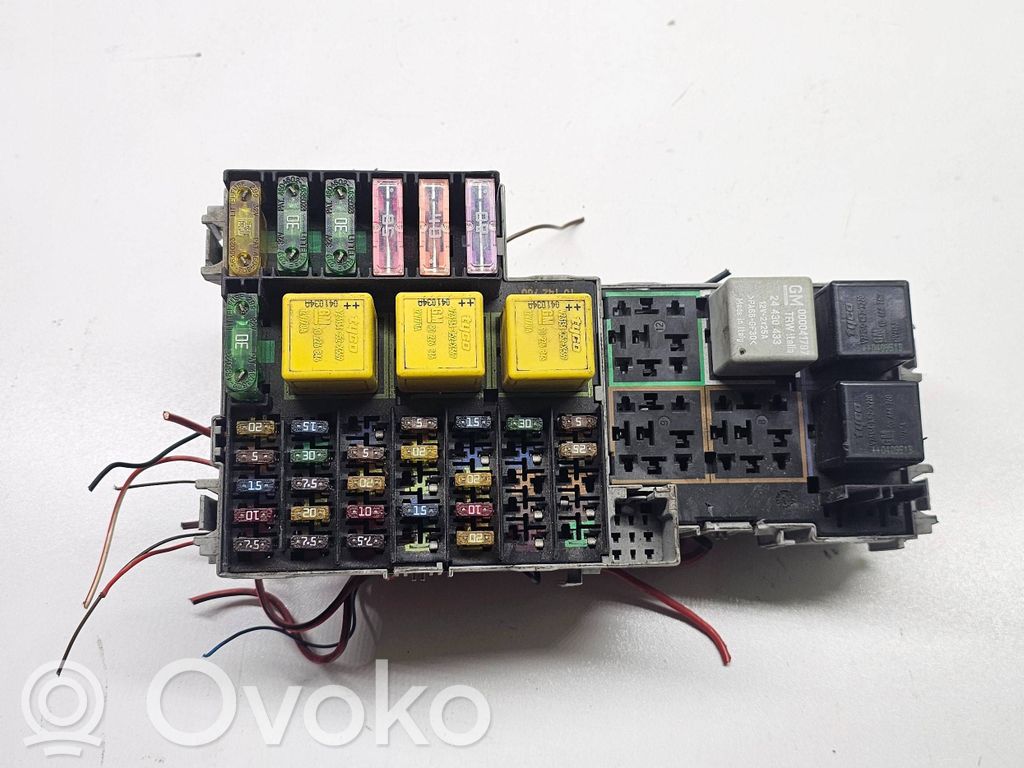 Opel Corsa C Módulo de fusible 
