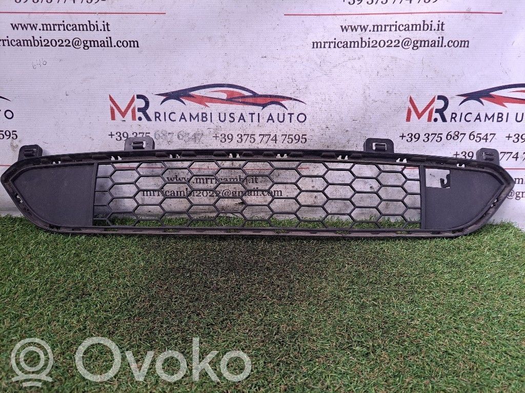 Griglia superiore del radiatore paraurti anteriore   51118054012,51118054012,N47D20D