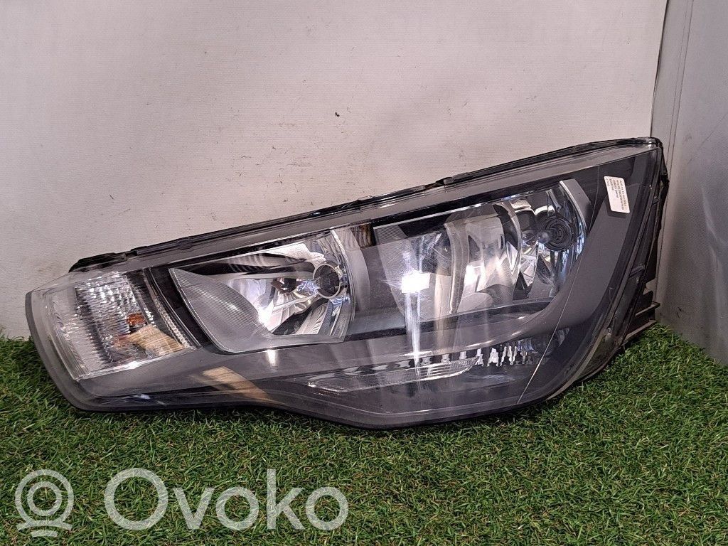 Audi A1 Headlight/headlamp 