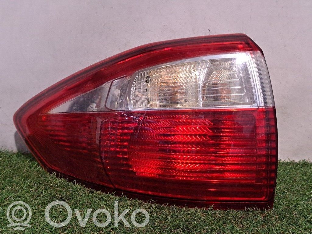 Ford C-MAX II Lampa tylna 