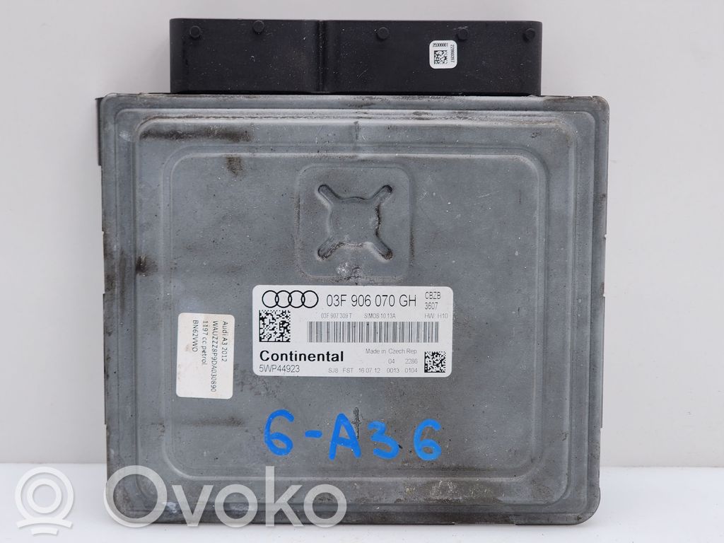Audi A3 S3 A3 Sportback 8P Engine control unit/module 