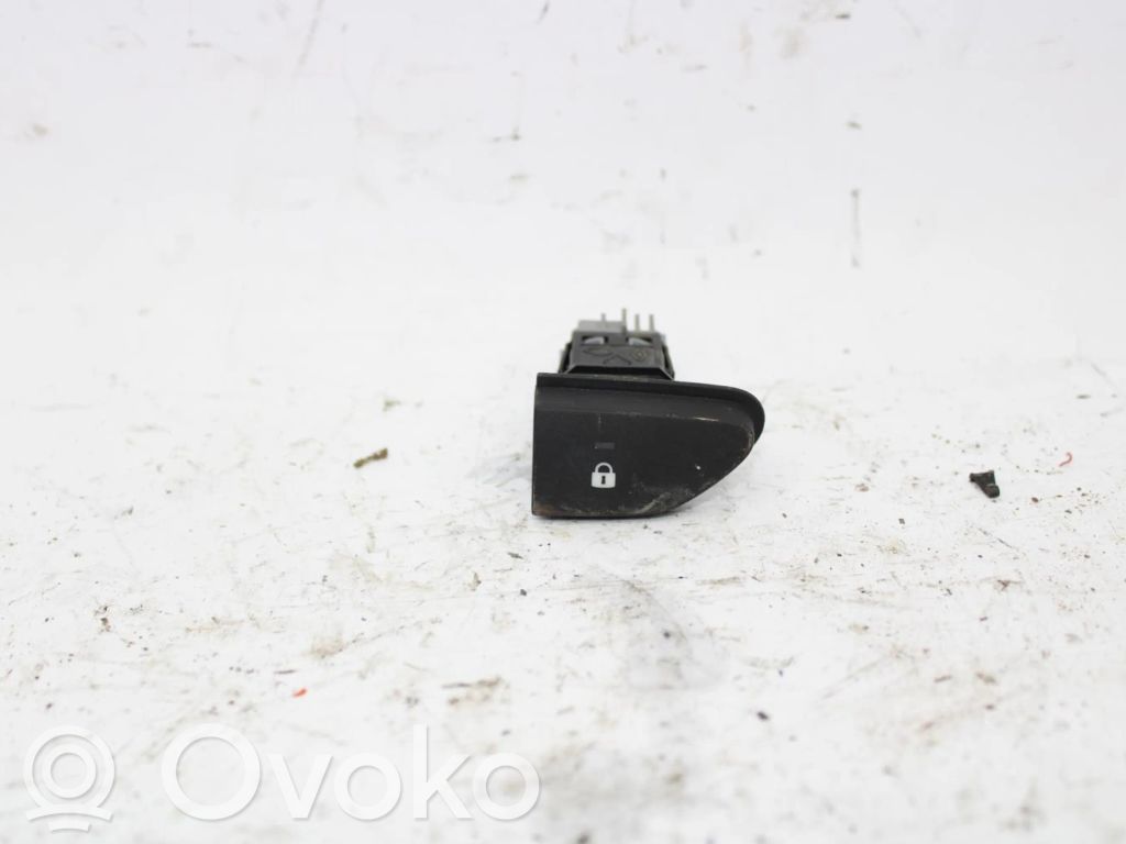 Renault Captur Wiper turn signal indicator stalk/switch 