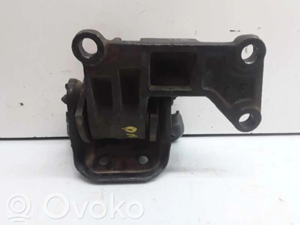 KIA Carens I Gearbox mount 
