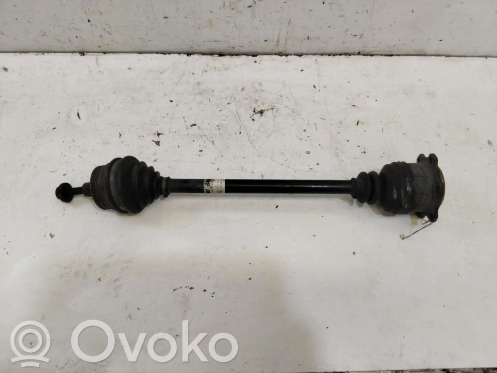 Audi A4 S4 B5 8D Wał napędowy / Komplet 