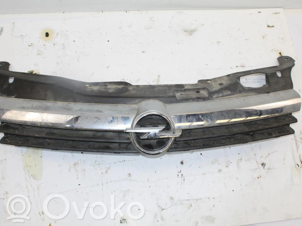 Opel Astra H Grilă față 