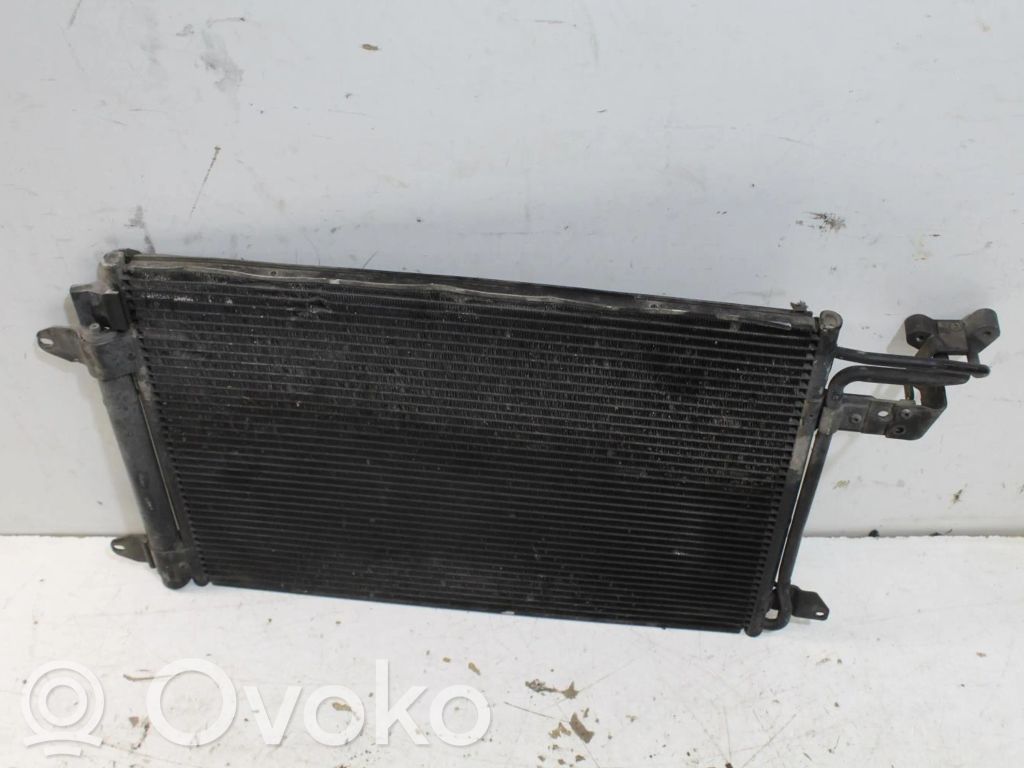 Seat Leon (1P) Radiatore di raffreddamento A/C (condensatore)