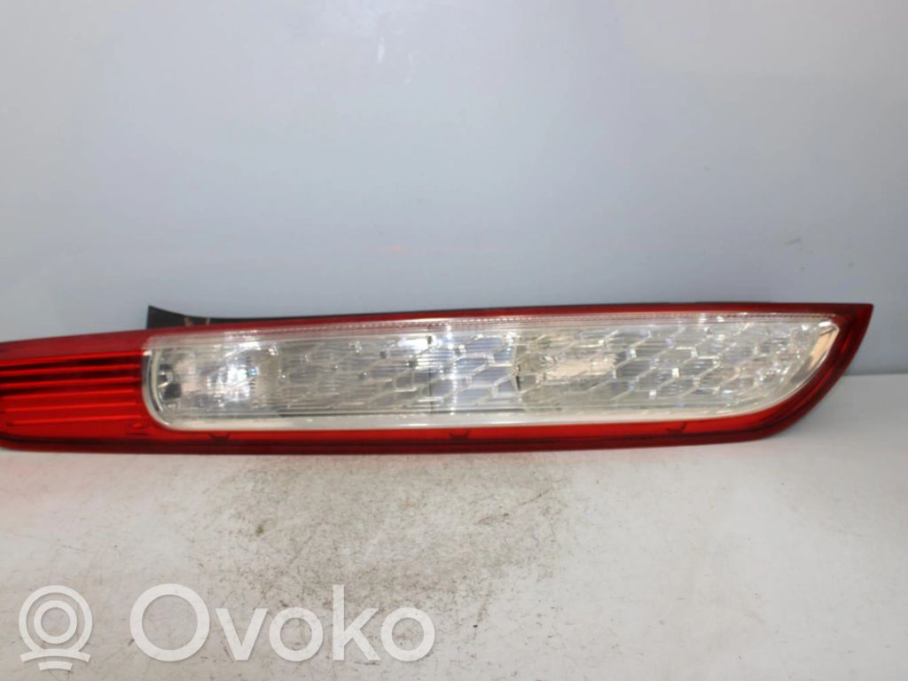 Luz trasera/de freno   8M5113405A