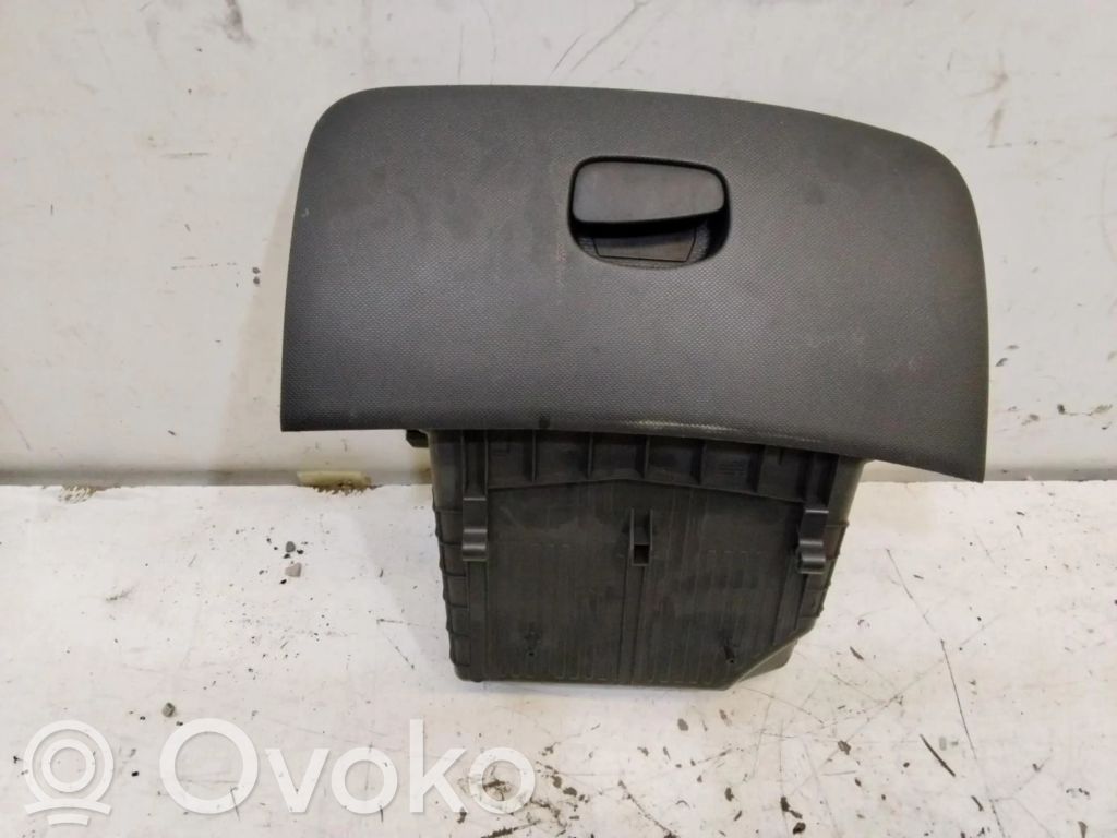 Handschuhfach   NOREF