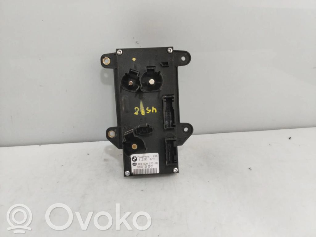 Moottorin ohjainlaite/moduuli   8ES00827018