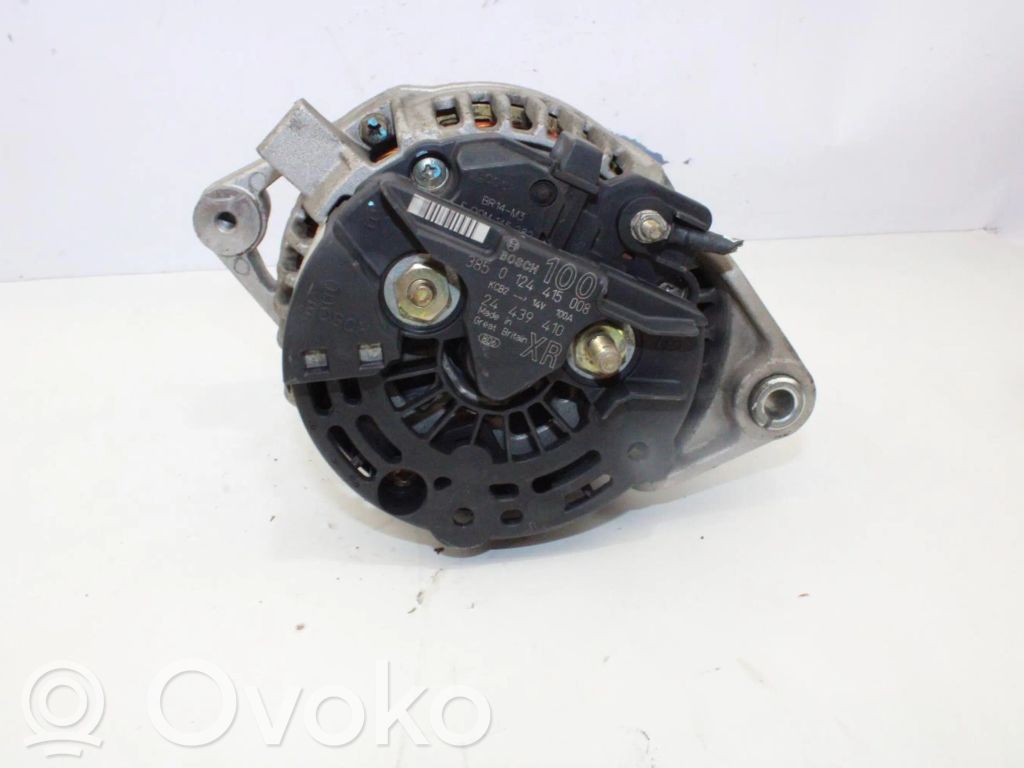 Opel Zafira B Generator/alternator 