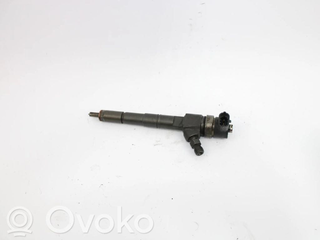 Injector combustibil   0445110327