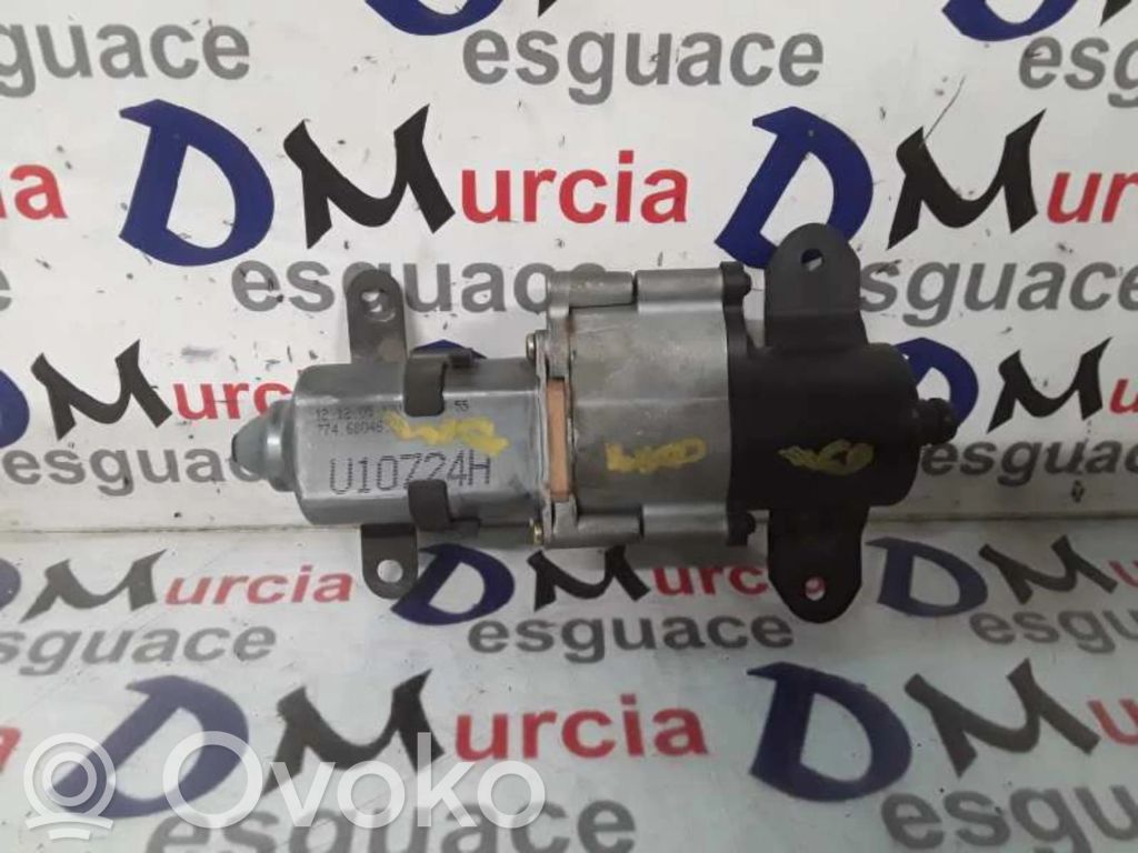 Chrysler Voyager Motor blocare ușă spate 