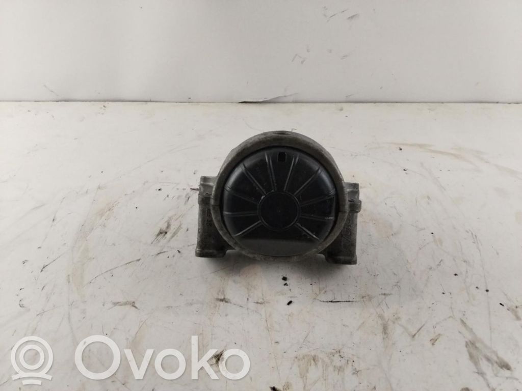 Audi A5 Sportback 8TA Engine mount bracket 