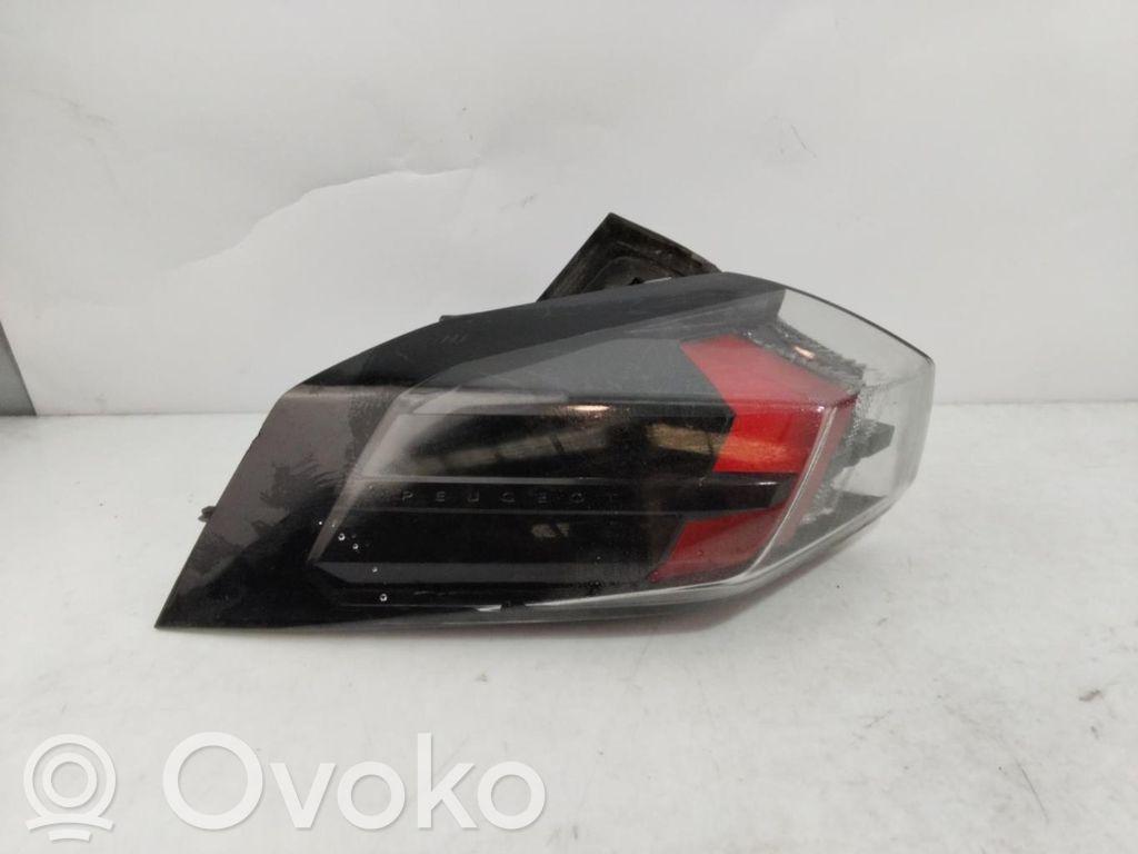 Peugeot 2008 I Lampă spate în caroserie