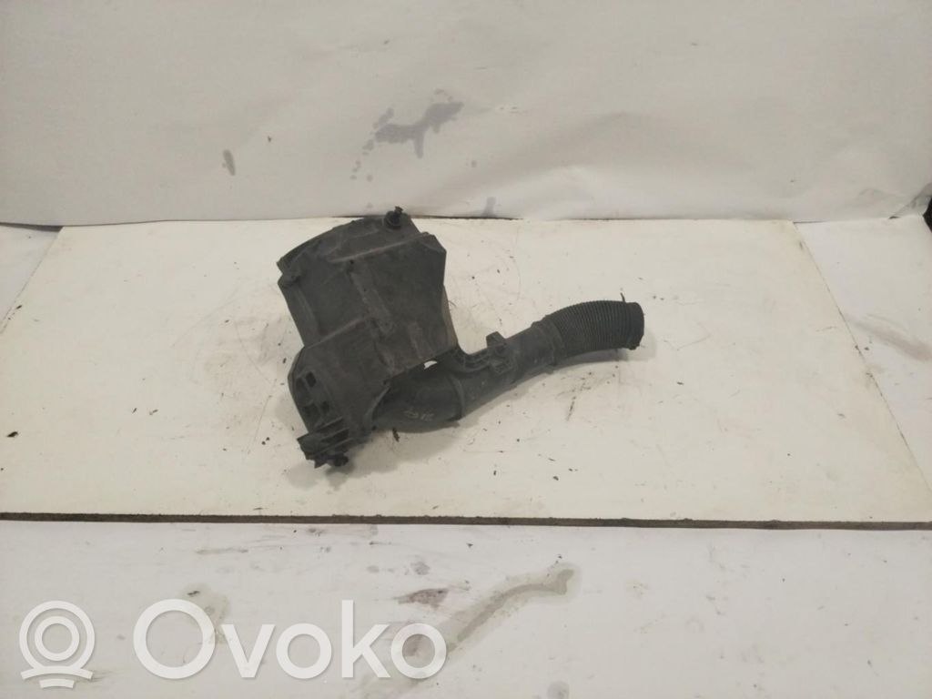 Ford Kuga I Cutie filtru aer 