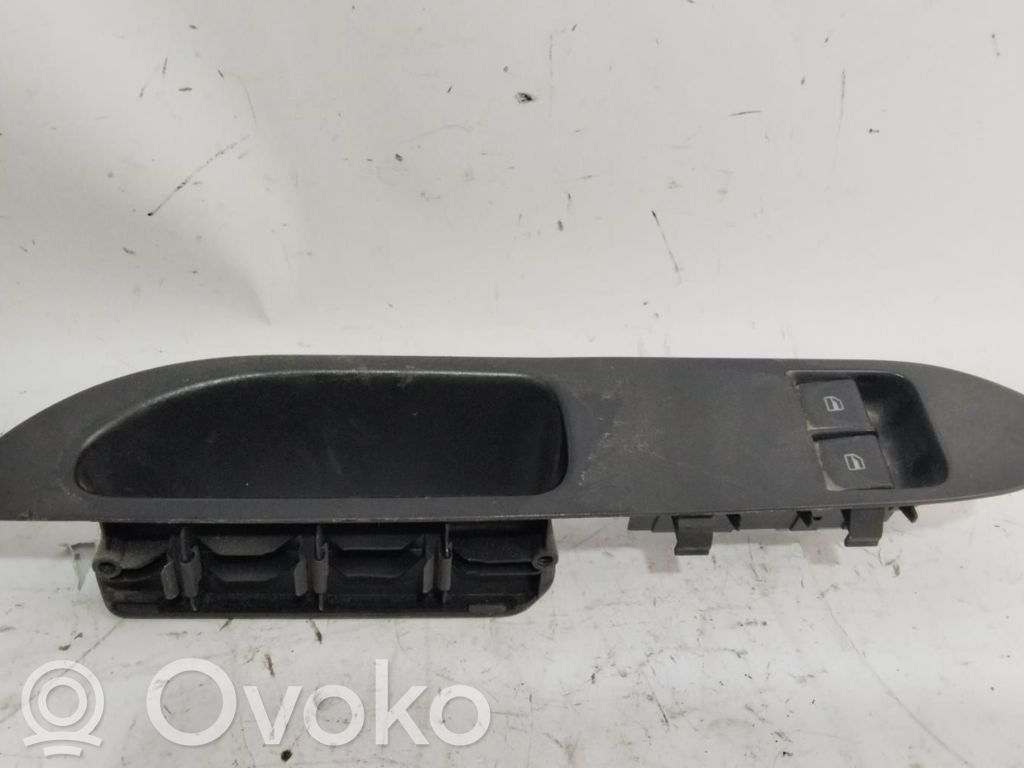 Seat Cordoba (6L) Interruttore di controllo dell’alzacristalli elettrico