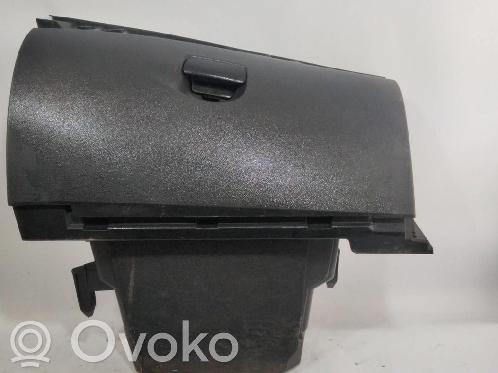 Guantera   681080020R