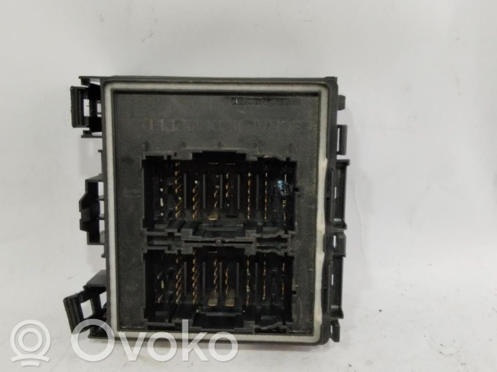 Sulakemoduuli   NV4T14D068ELA