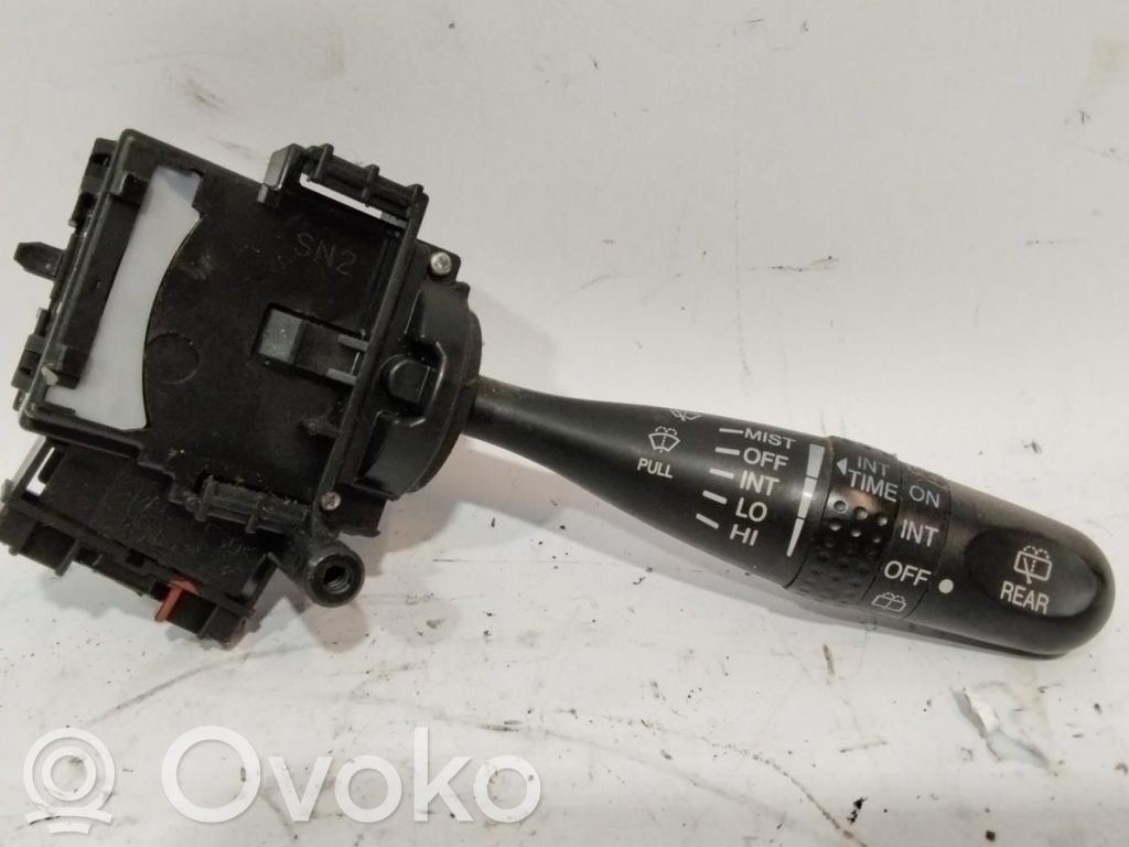 Suzuki SX4 Pyyhkimen kytkin 