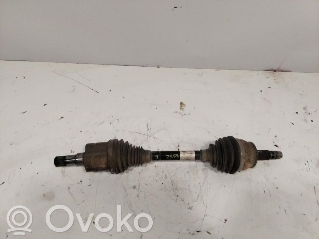 Opel Corsa E Kardanas komplekte 
