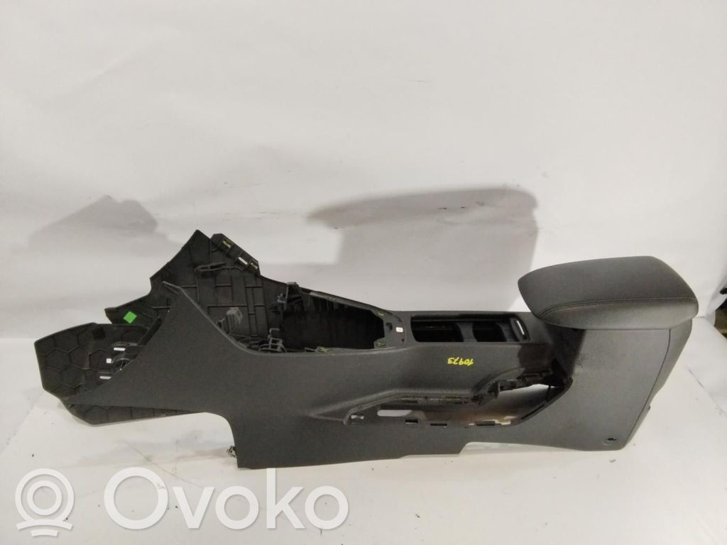 Ford Focus Rear seat armrest 