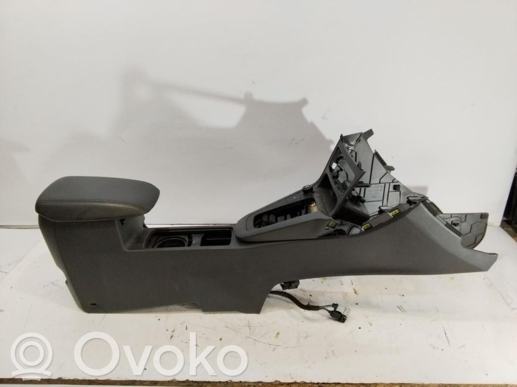 Ford Focus Подлокотник заднего сиденья 