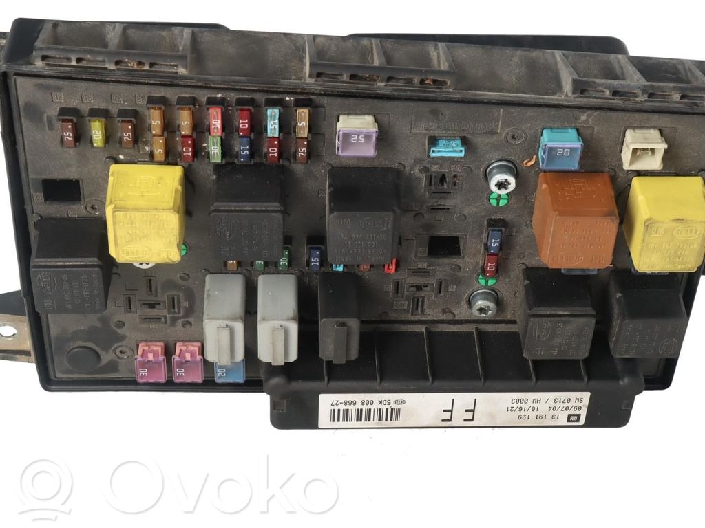 Opel Astra H Sulakemoduuli 