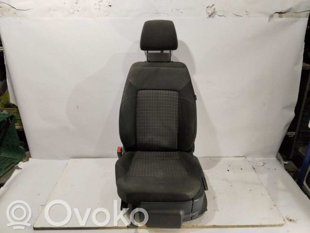 Volkswagen Polo Kuljettajan istuin 