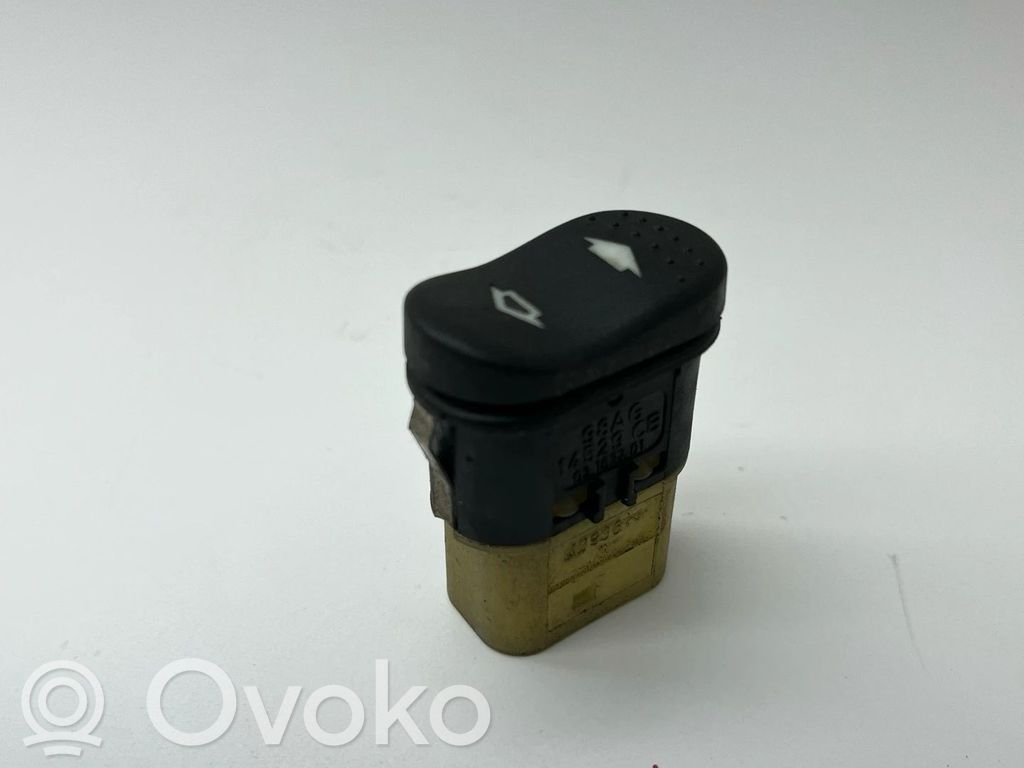 Ford Focus Electric window control switch 