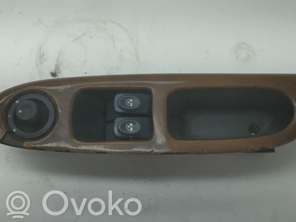 Electric window control switch   7700433531,429999K,7700429992,77004416383,9179231350