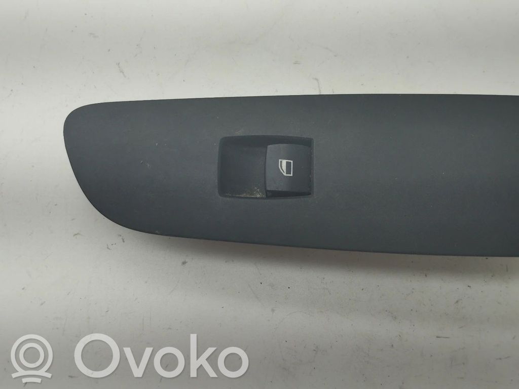 Electric window control switch   15939966,06799,06800,06801,06802,06803,348101B,3PINOS