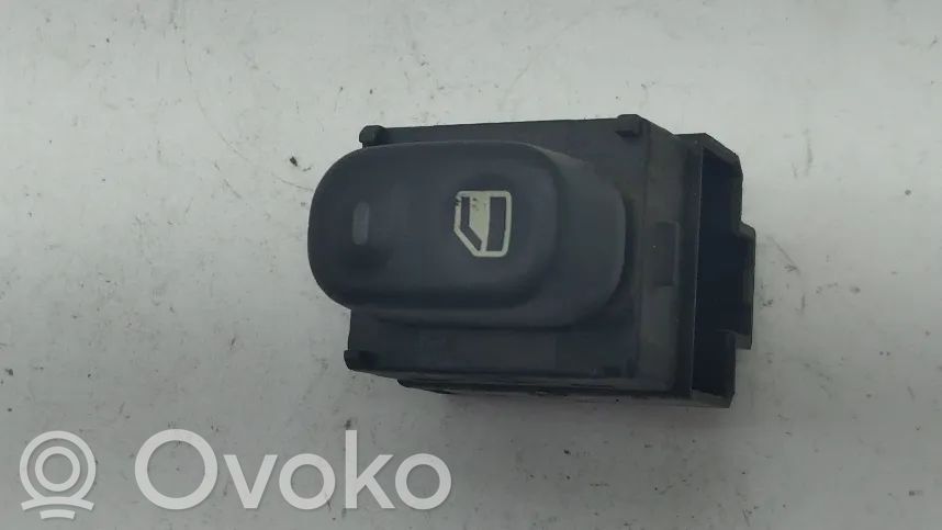 Nissan Terrano Electric window control switch 
