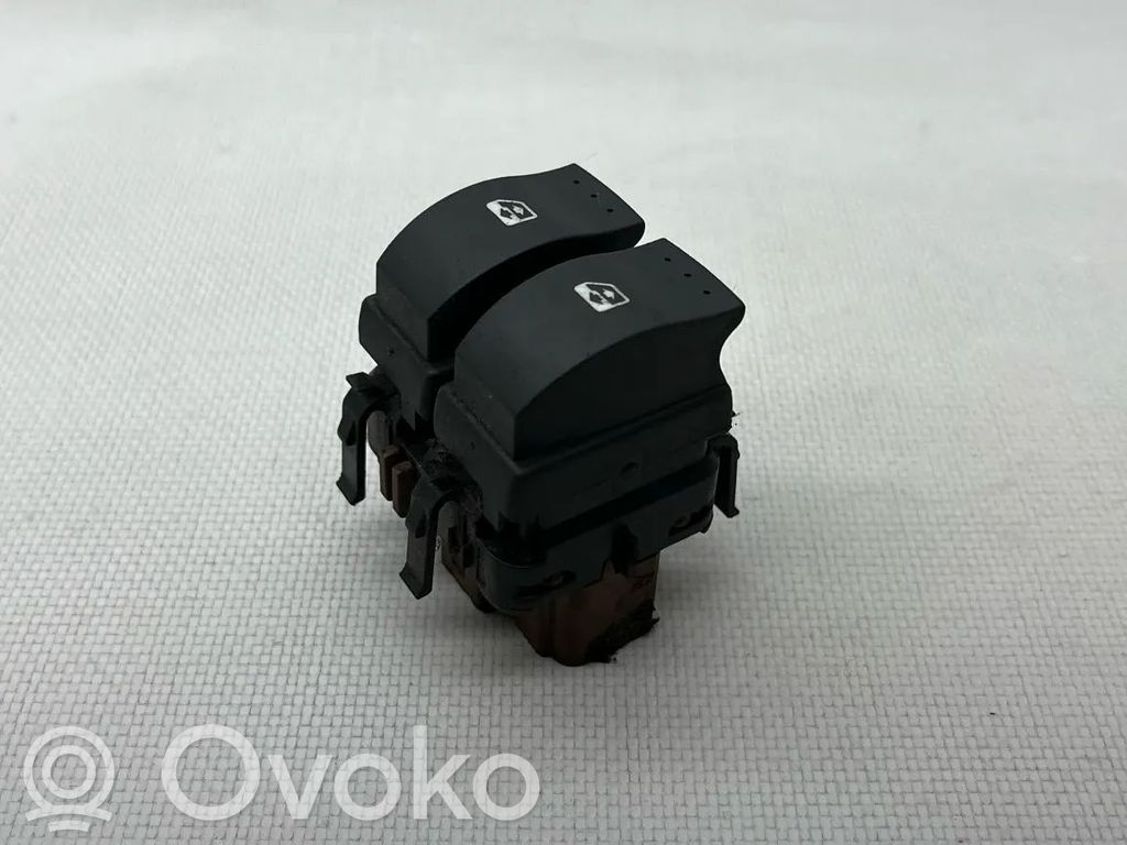 Renault Laguna I Electric window control switch 