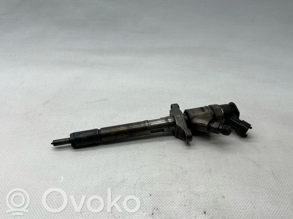 Fuel injector   0445110353,9M5Q9F593AA