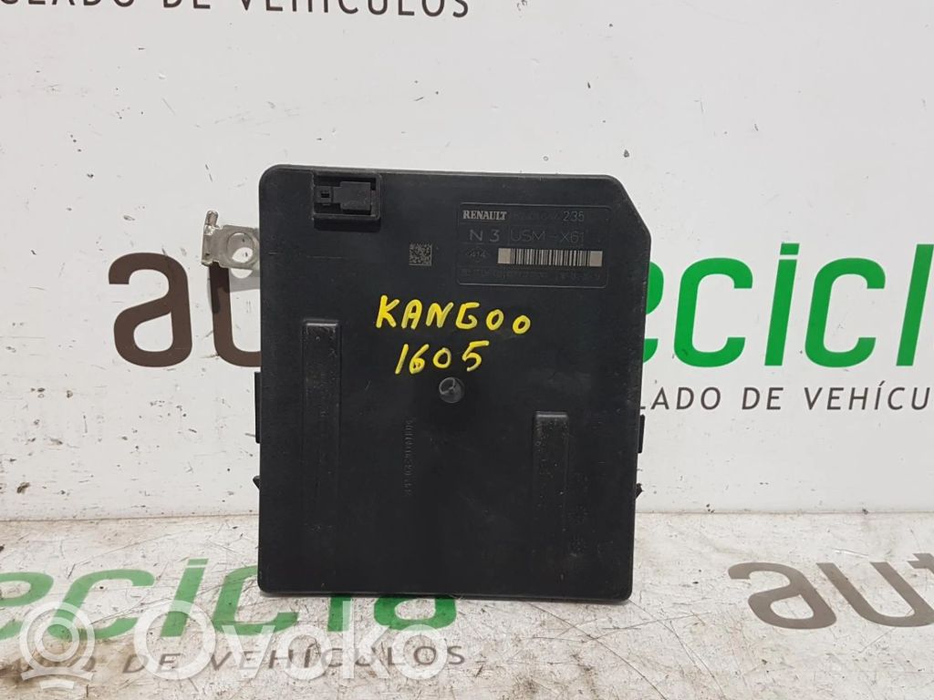 Módulo de fusible   8201044235,8201044235