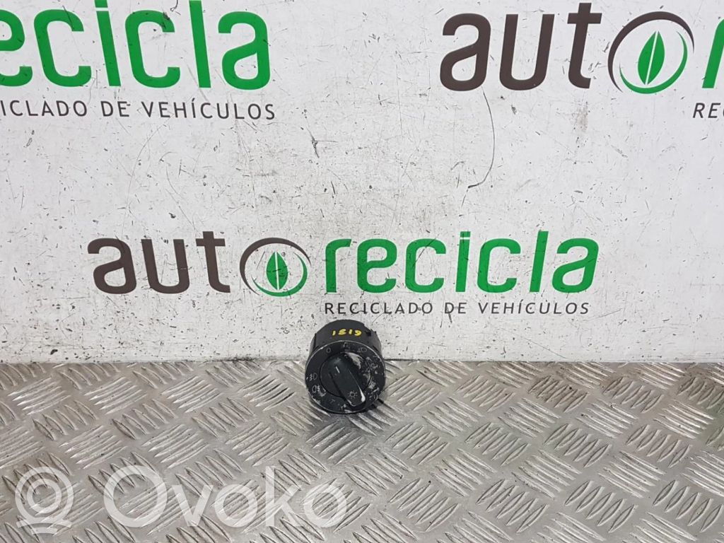 Volkswagen Golf V Interruptor de luz 