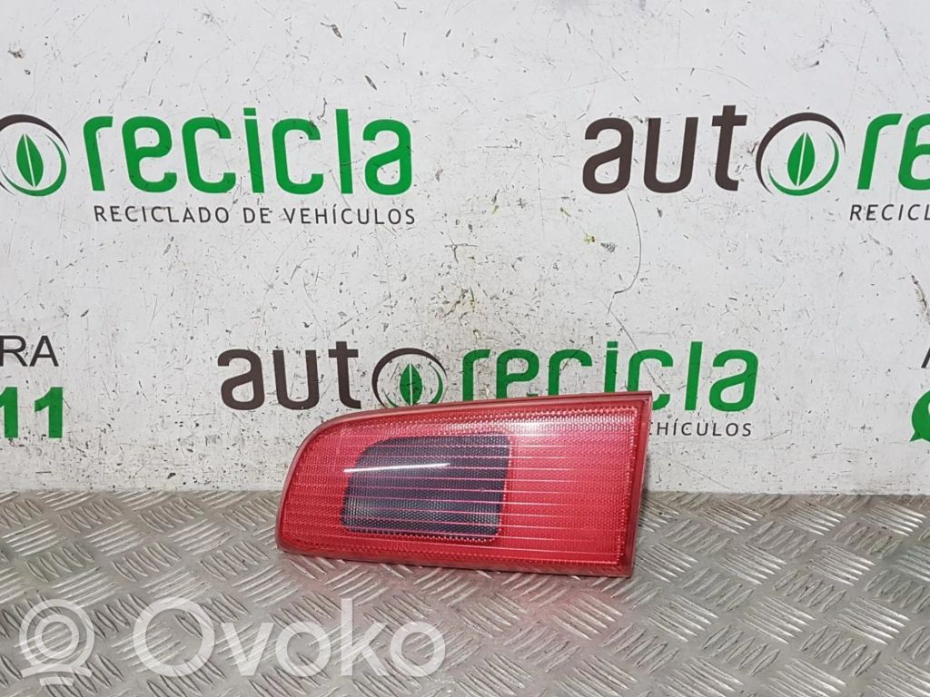 Mazda 2 Aizmugurējais lukturis virsbūvē 