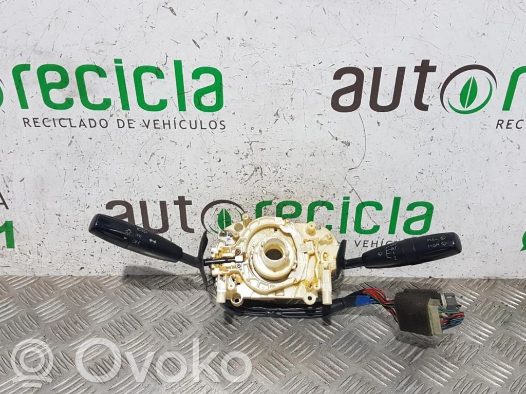 KIA Rio Interruptor de control multifunción 