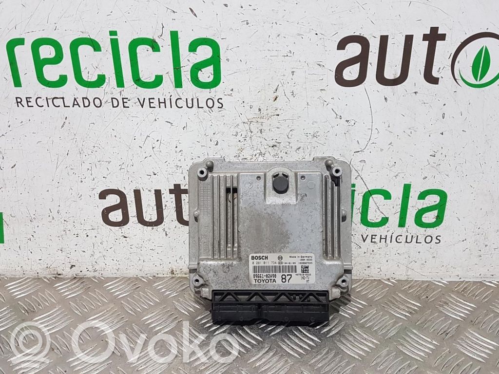 Toyota Corolla E120 E130 Engine control unit/module ECU 
