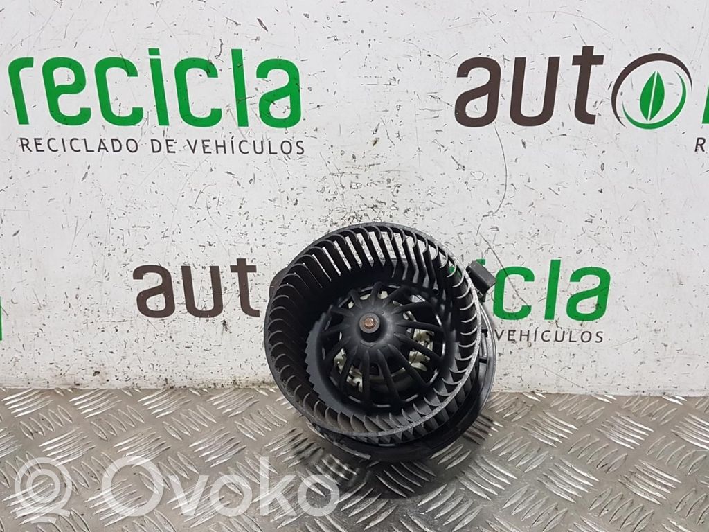 Renault Clio III Ilmastointilaitteen läpän käyttölaite/moottori (A/C) 