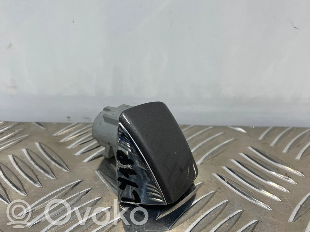 Audi A6 C7 Osłona klamki drzwi tylnych 