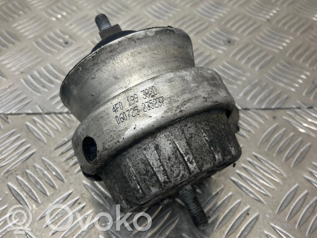 Audi A6 S6 C6 4F Engine mount bracket 
