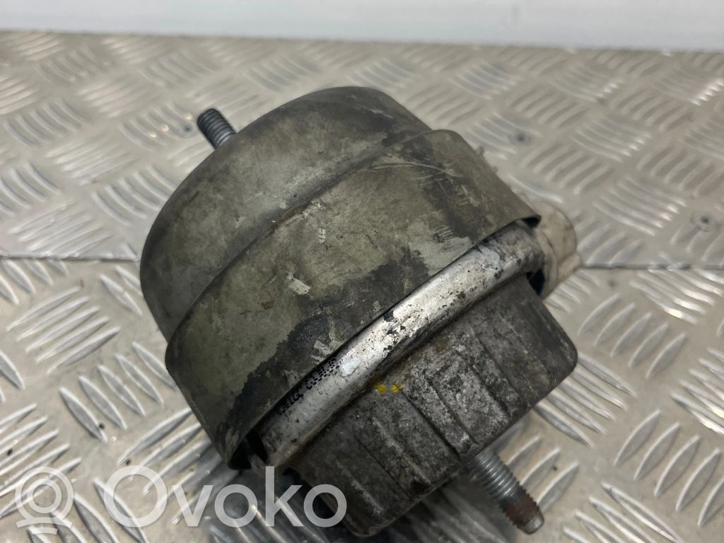 Audi A6 S6 C6 4F Engine mount bracket 
