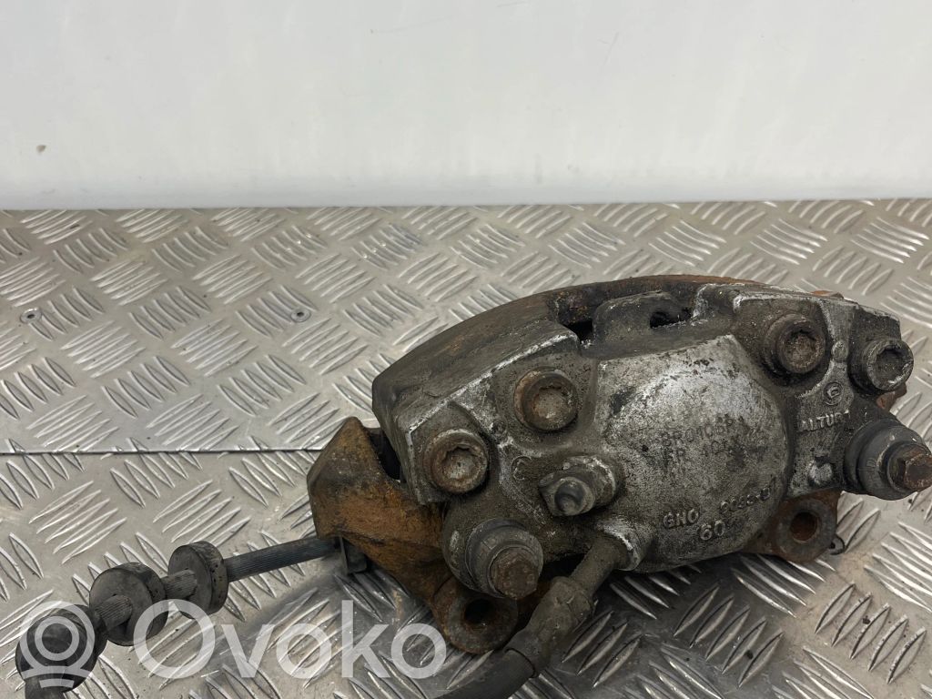 Audi Q5 SQ5 8R Zacisk hamulcowy przedni 