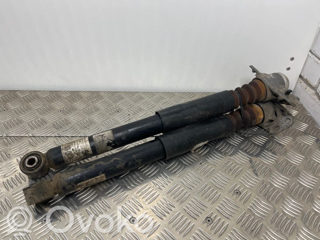 Volkswagen Eos Amortiguador trasero 